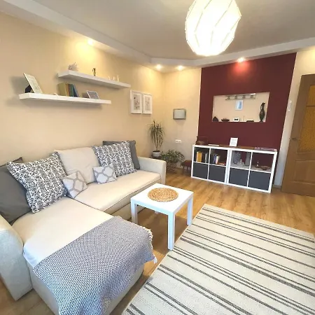 Cozy Lielvardes, Free Parking, Self Check-in Apartment Riga